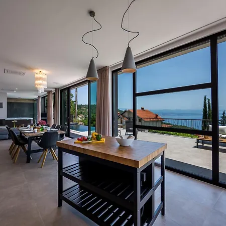 Luxury The View In - For 12 People With Incredible Sea View & Wellness