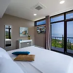 Luxury The View In - For 12 People With Incredible Sea View & Wellness Οπατία