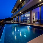 Βίλα Luxury The View In - For 12 People With Incredible Sea View & Wellness