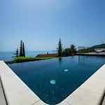 Βίλα Luxury The View In - For 12 People With Incredible Sea View & Wellness Οπατία