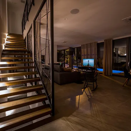 Вилла Luxury The View In - For 12 People With Incredible Sea View & Wellness