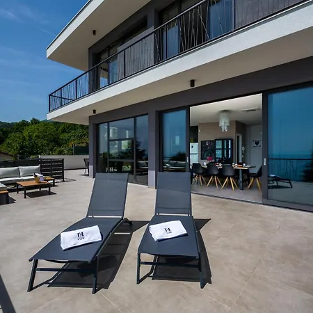 Вилла Luxury The View In - For 12 People With Incredible Sea View & Wellness *